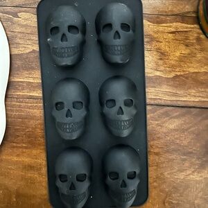 Black Skull Ice Cube Tray